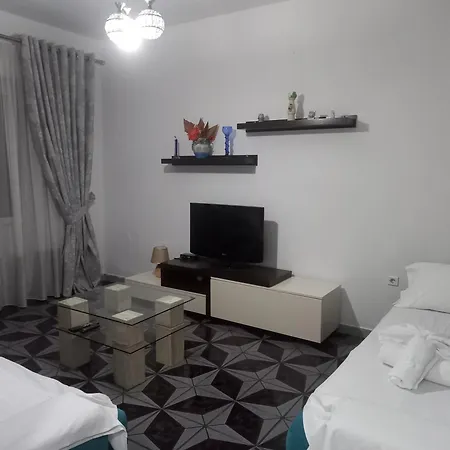 게스트하우스 Goni Sarandë
